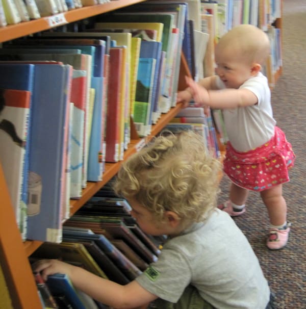 This summer, your nearest library and several retail stores offer reading programs with incentives to get your children to keep reading all summer long.