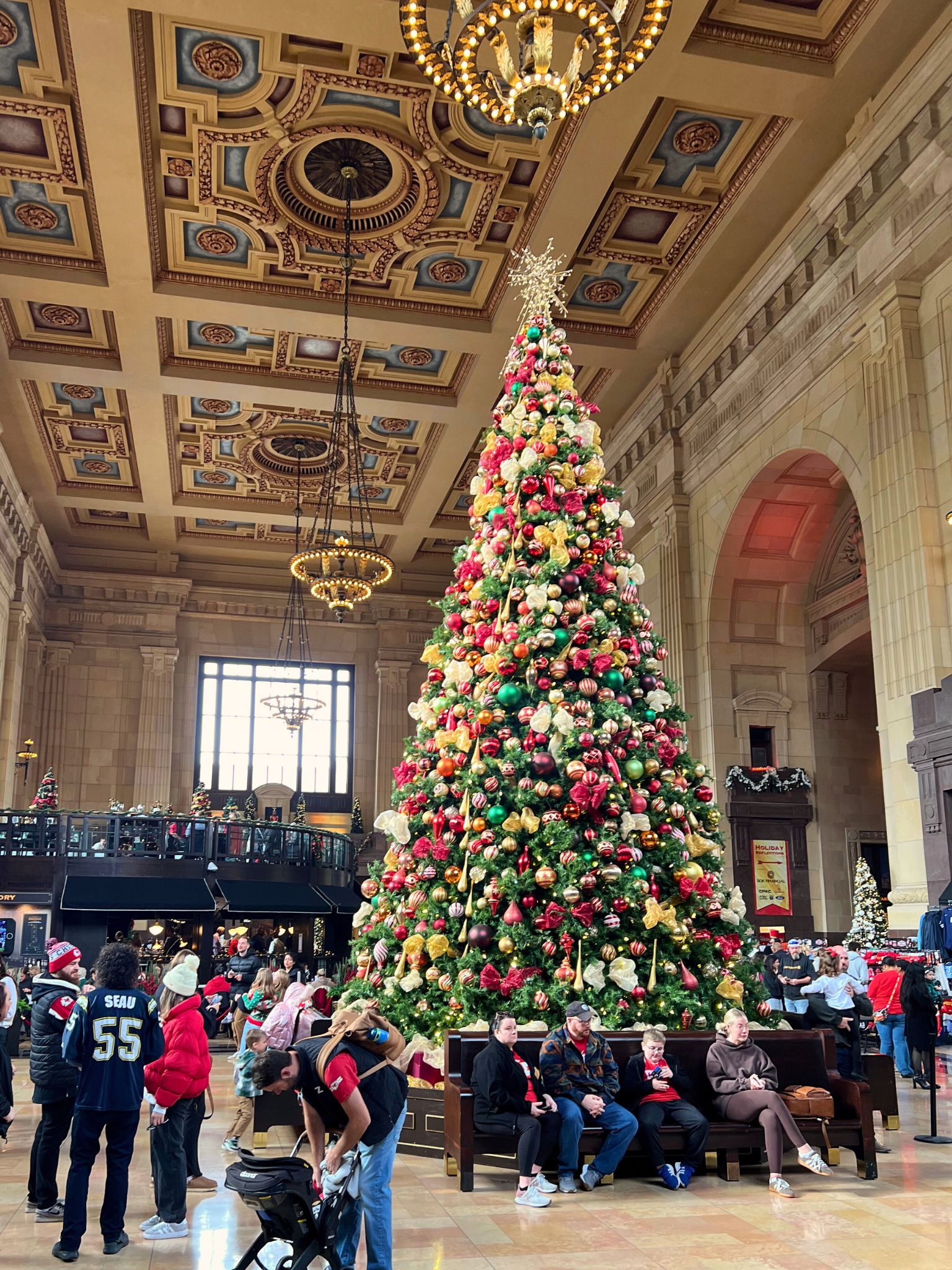 There is plenty of free Christmas things to see at Union Station in Kansas City, including seeing the large indoor Christmas tree and the model train display.