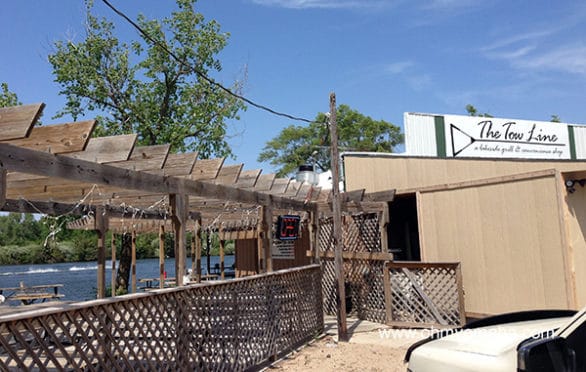 The Tow Line is a bar and grill/bait shop at Victory Lake, located in Fremont Lakes SRA. 
