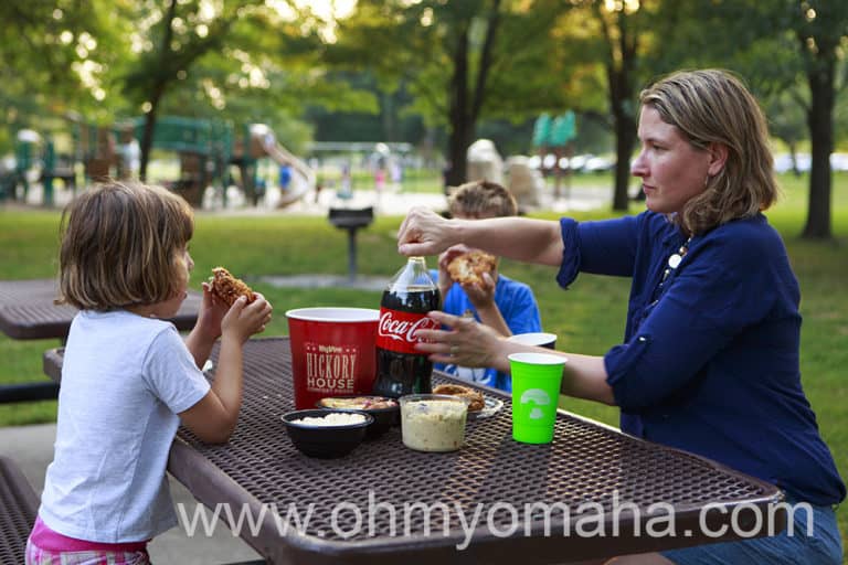 Best Parks In Omaha For Quick & Easy Picnics