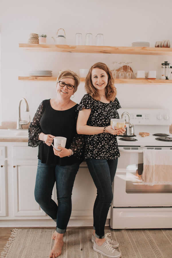 Small Town Living USA is a mom and daughter team, Stephanie and Sydney