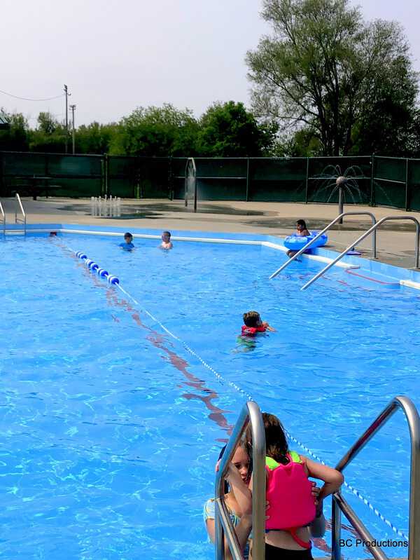 Pools in Pottawattamie County in southwest Iowa - The Oakland Pool has a diving board and spray ground play area.