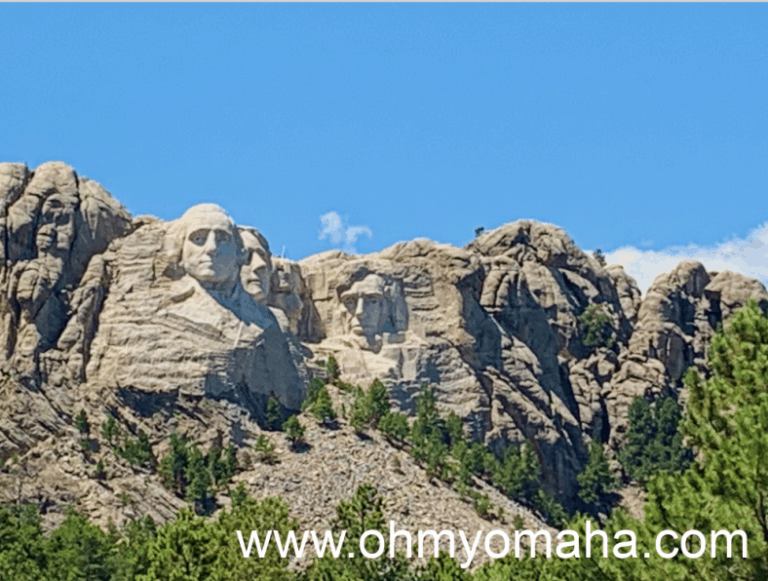 10 Awesome Cabins & Hotels Near Mount Rushmore