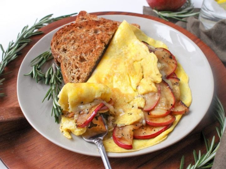 Image for Apple Omelette with White Cheddar