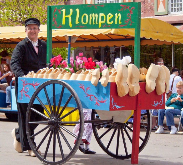 6 Must-Attend Small Town Festivals In Iowa