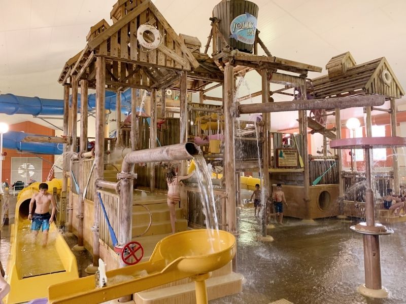 Kids playing at Jolly Mon Indoor Water Park