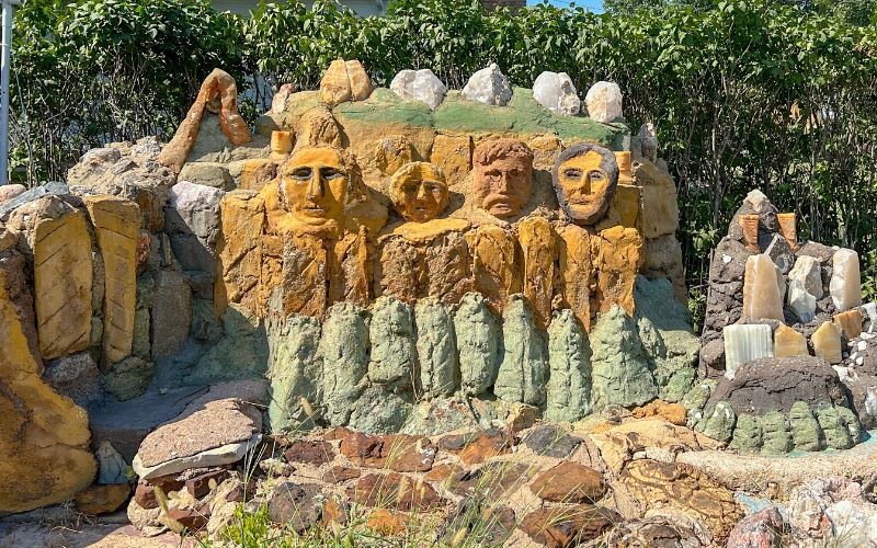 A sculpture of Mount Rushmore made by Florence Deeble