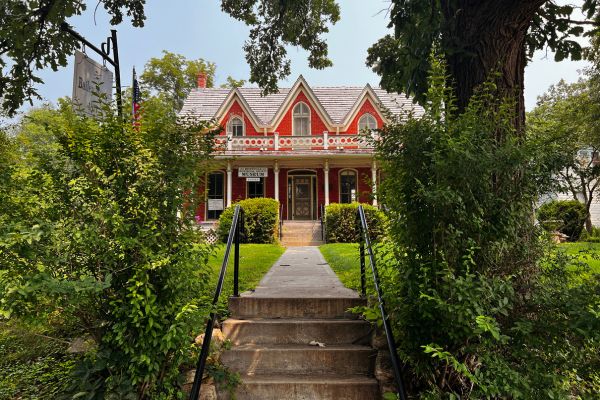 Haunted Nebraska: 10 Eerie Places To Visit