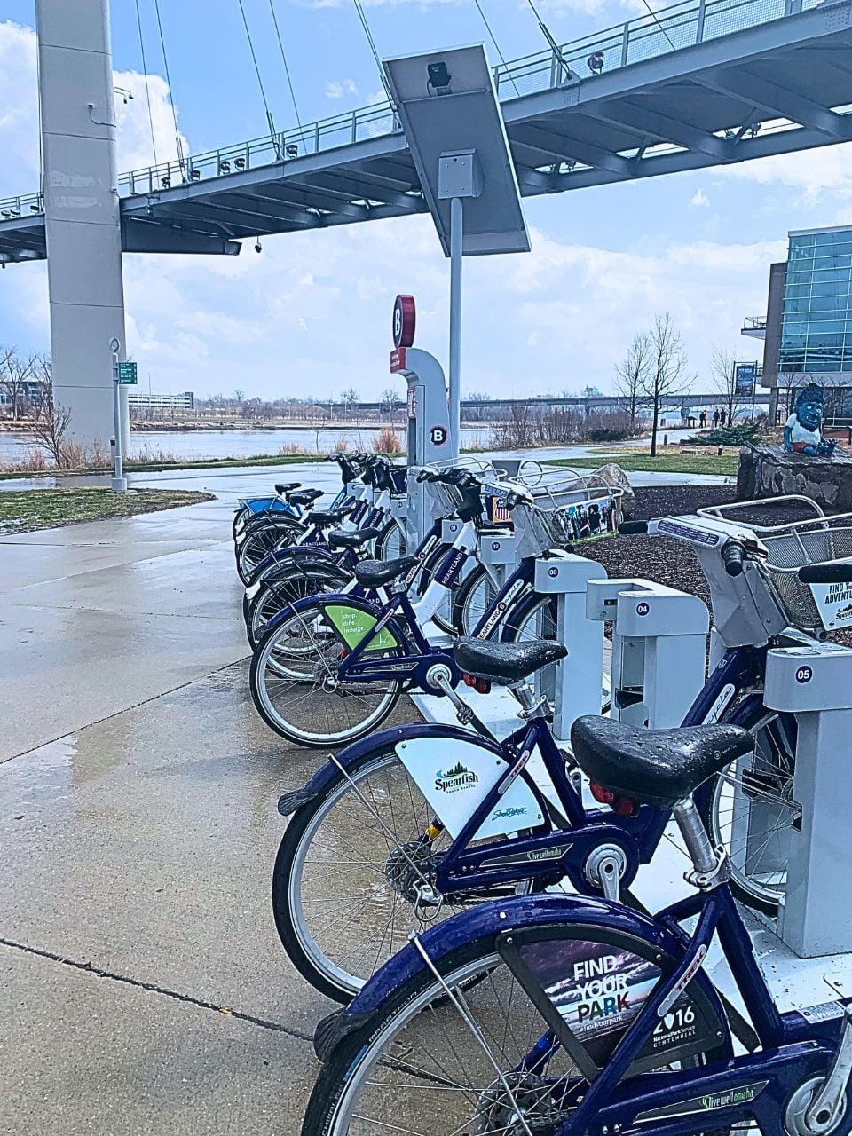 Bikes you can rent by the hour near the Bob Kerrey Pedestrian Bridge in Omaha