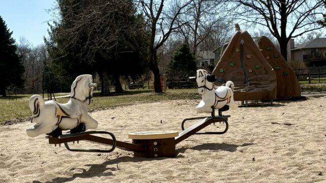 Oakbrook-Meadows-Park (4)
