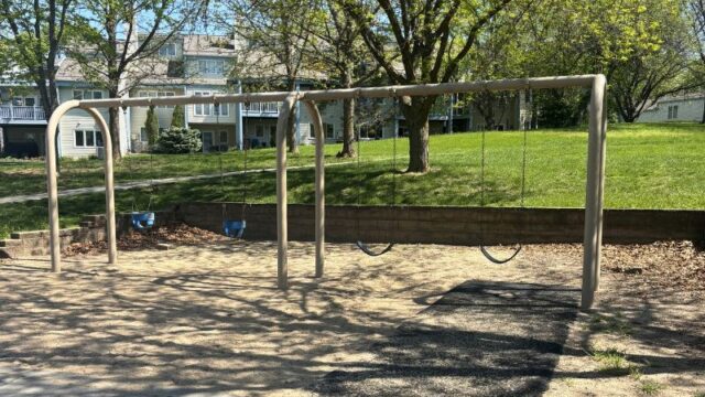 Applewood-Heights-Park5