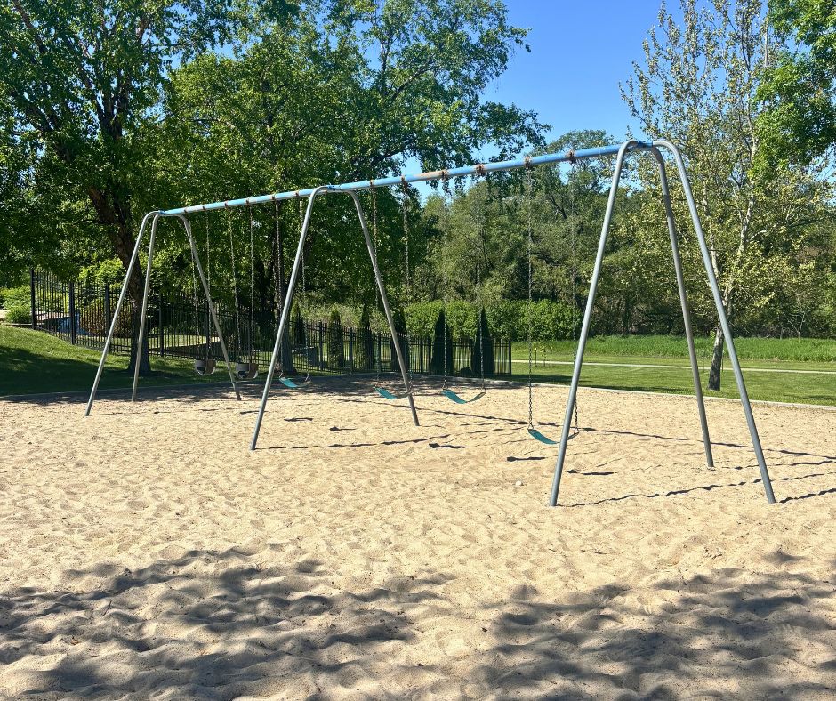 Barrington-Park4