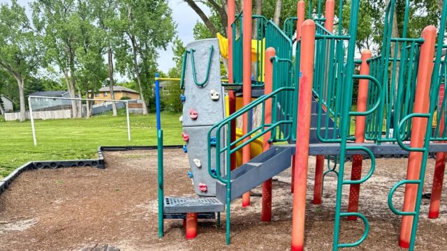 Twin-Ridge-Park2